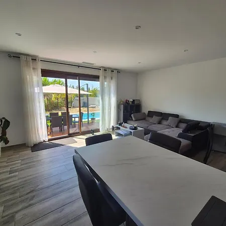 Sejour Bien-etre Avec Piscine, Et Sauna Villa *